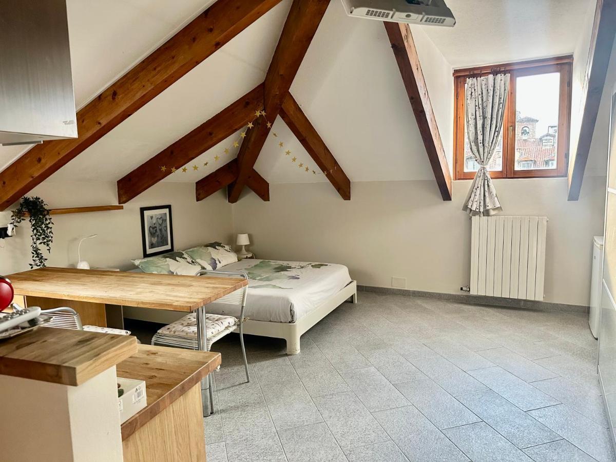 Apartmán Loft Centro Storico Tommaso Turín Exteriér fotografie